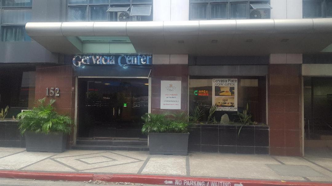 Gervasia Hotel Makati Manila Bagian luar foto